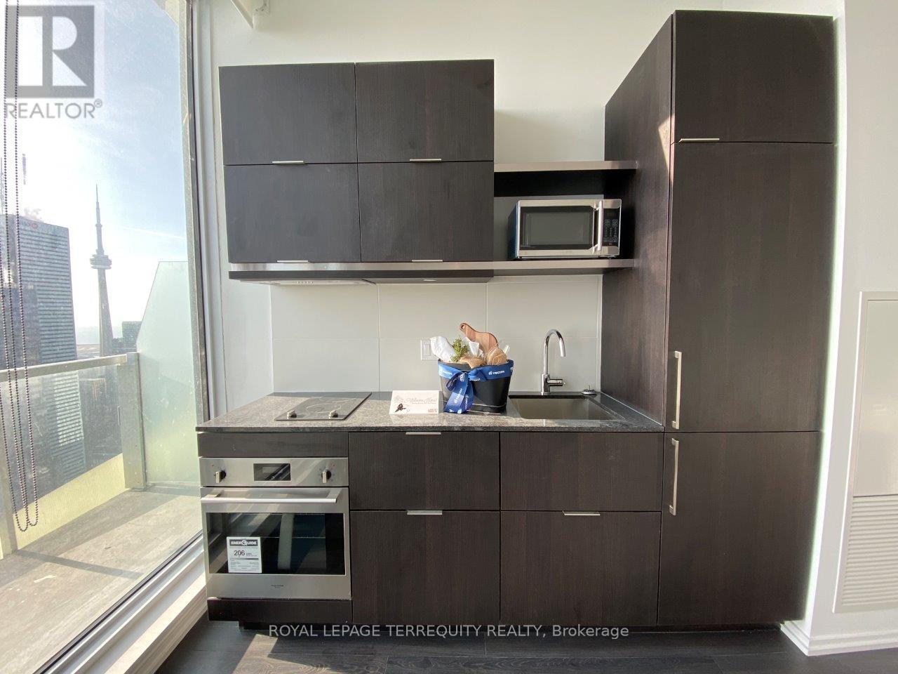 6008 - 197 Yonge Street, Toronto, Ontario  M5B 0C1 - Photo 10 - C12606044