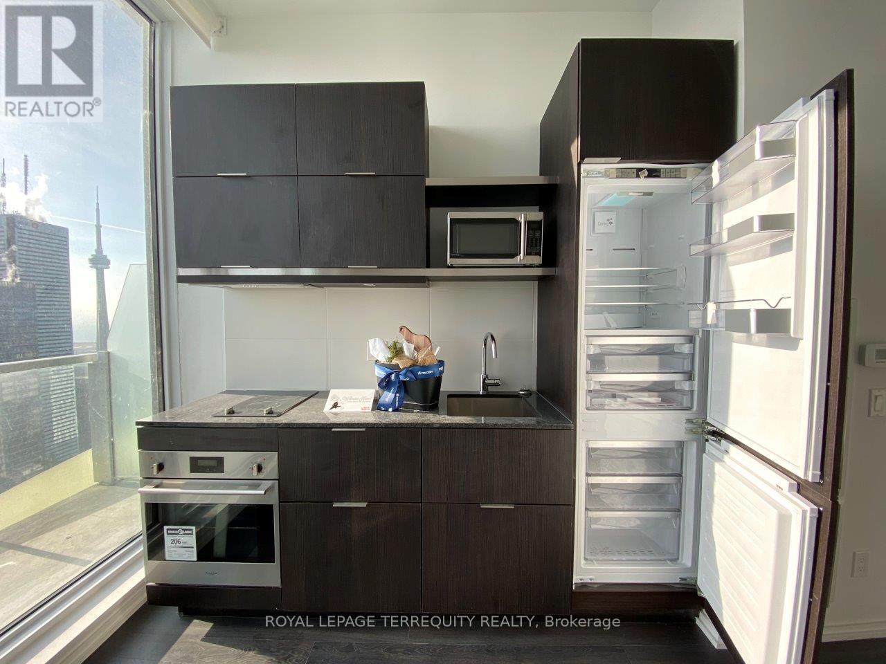 6008 - 197 Yonge Street, Toronto, Ontario  M5B 0C1 - Photo 11 - C12606044