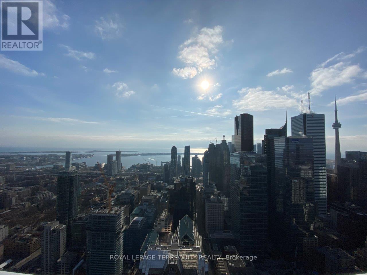 6008 - 197 Yonge Street, Toronto, Ontario  M5B 0C1 - Photo 2 - C12606044