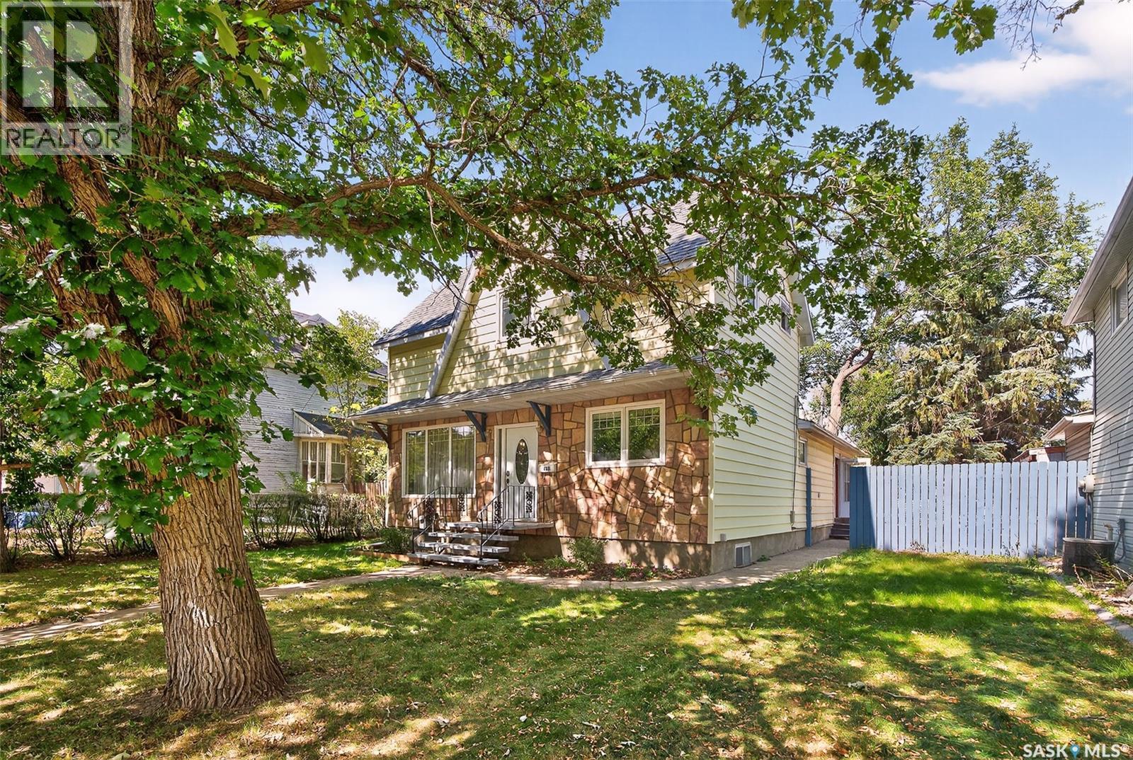 440 Hochelaga Street W, Moose Jaw, Saskatchewan  S6H 2G9 - Photo 2 - SK018274