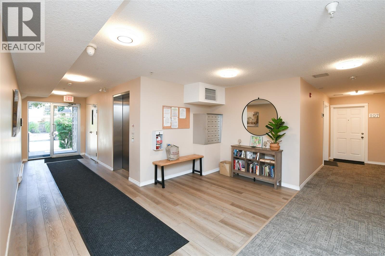 103 129 Back Rd, Courtenay, British Columbia  V9N 3W5 - Photo 3 - 1021644