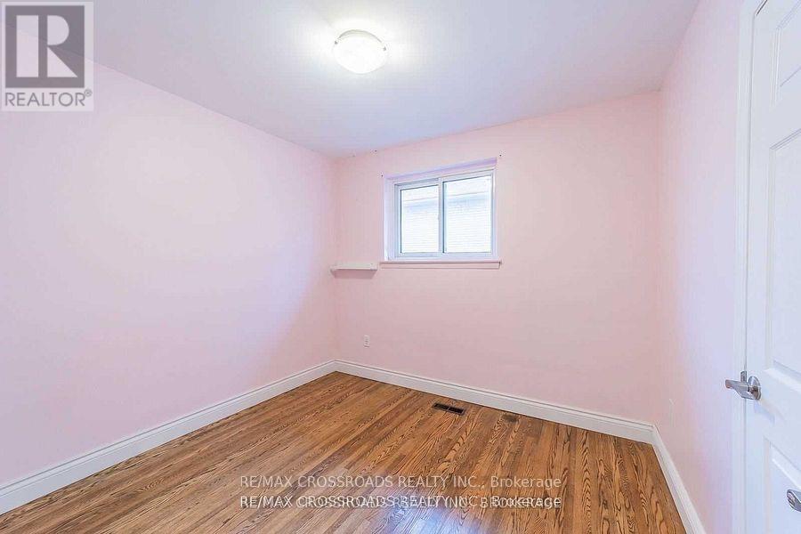 3 Alanadale Avenue, Markham, Ontario  L3P 1S2 - Photo 11 - N12605920