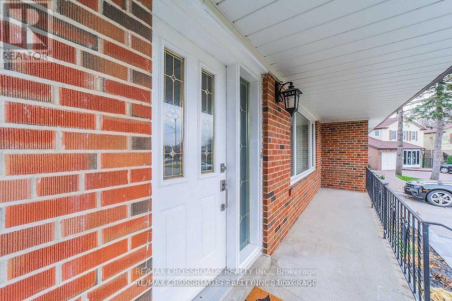 3 Alanadale Avenue, Markham, Ontario  L3P 1S2 - Photo 2 - N12605920