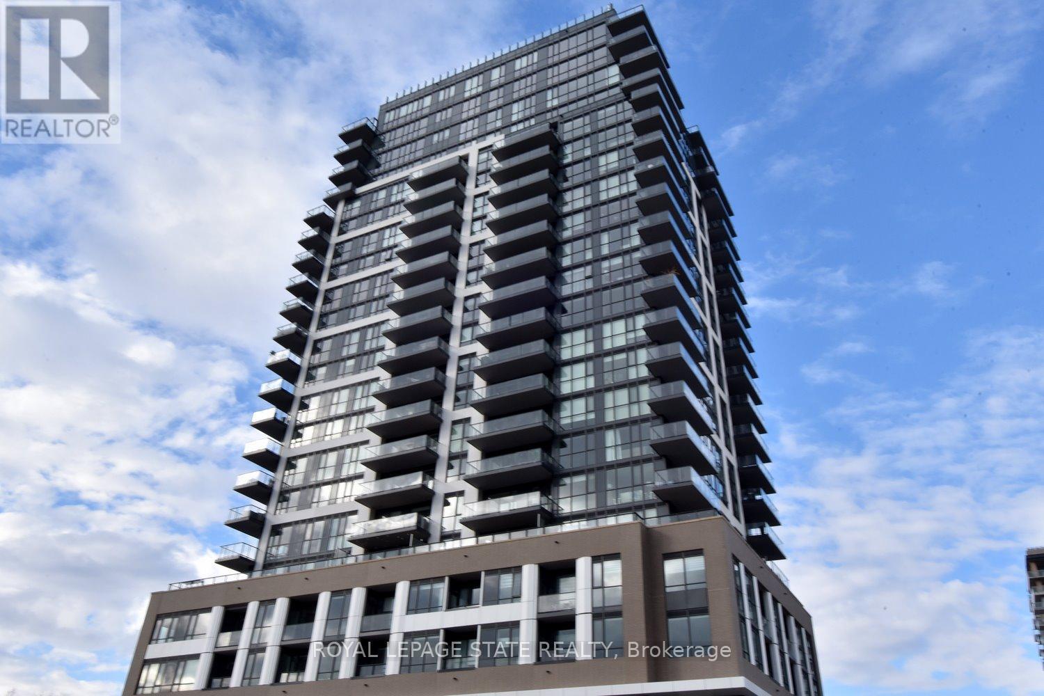 1202 - 2007 James Street, Burlington, Ontario  L7R 0G7 - Photo 2 - W12604492