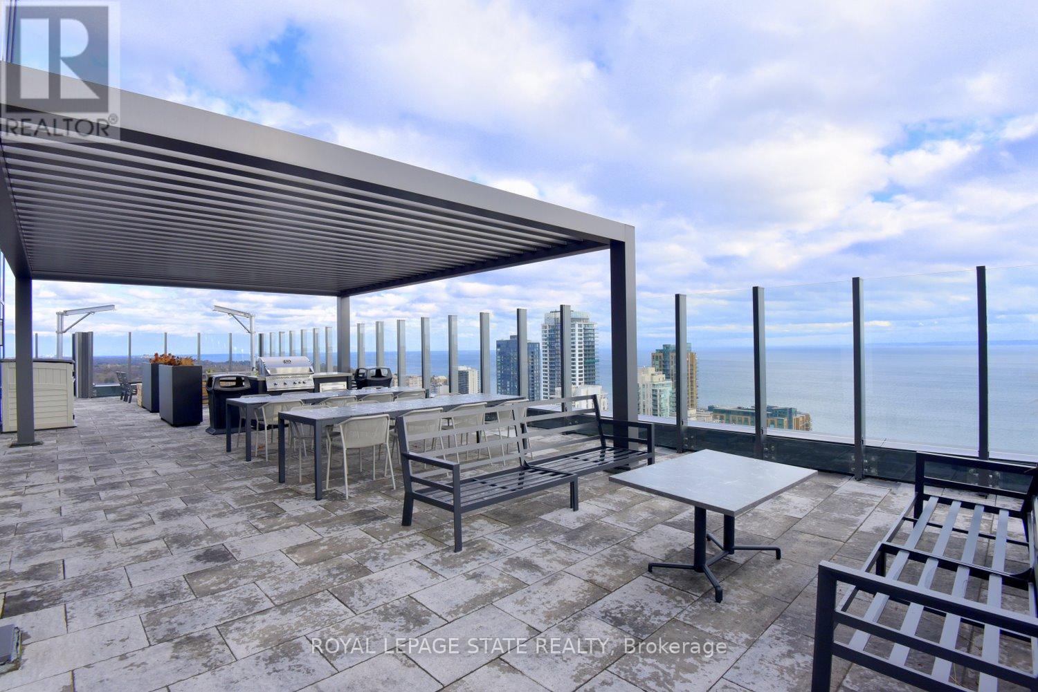 1202 - 2007 James Street, Burlington, Ontario  L7R 0G7 - Photo 36 - W12604492