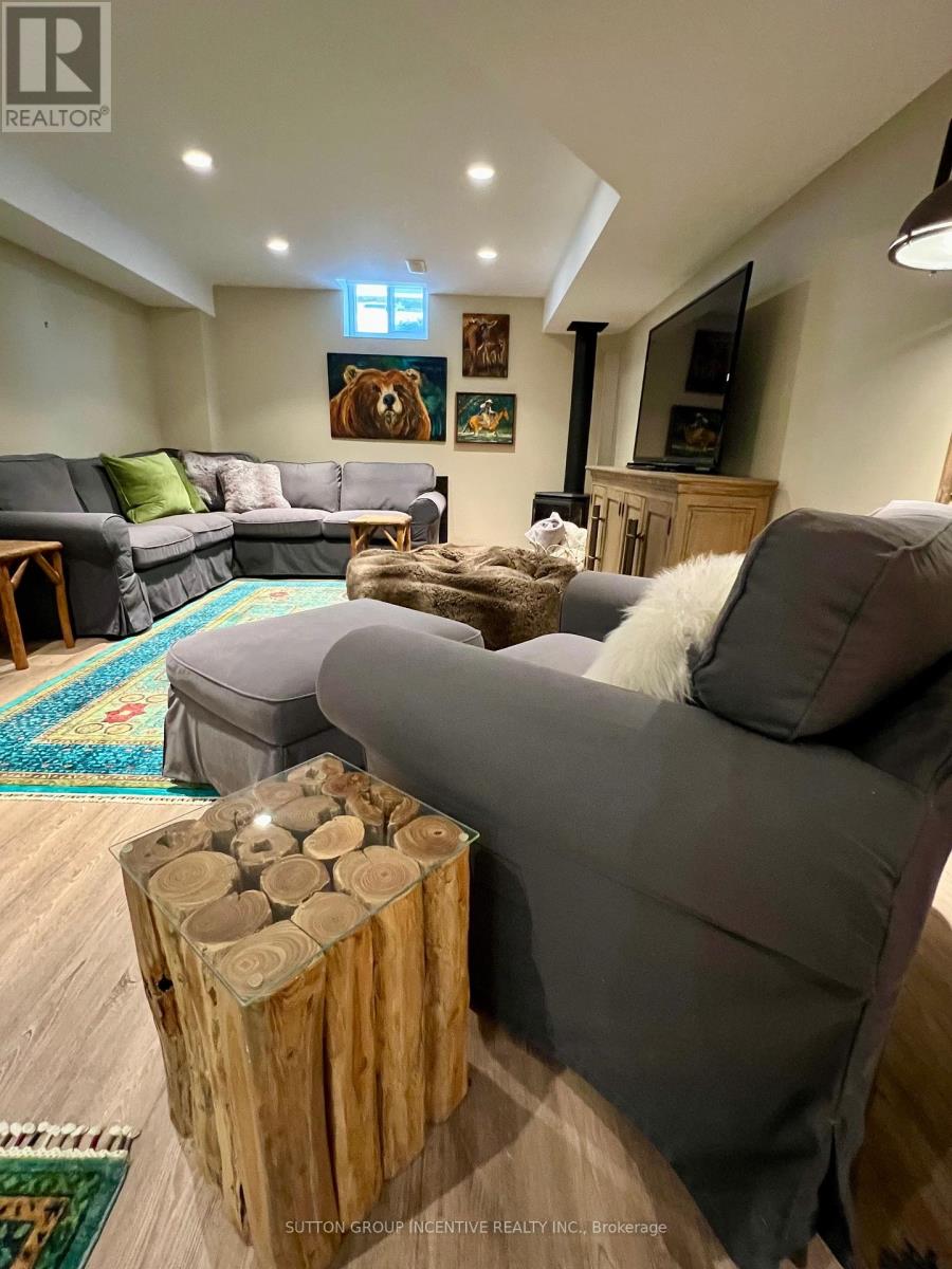 10 Waterfront Circle, Collingwood, Ontario  L9Y 4Z3 - Photo 17 - S12606012