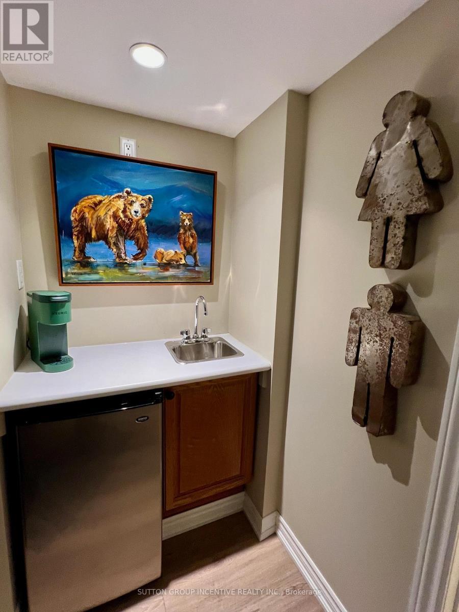 10 Waterfront Circle, Collingwood, Ontario  L9Y 4Z3 - Photo 21 - S12606012