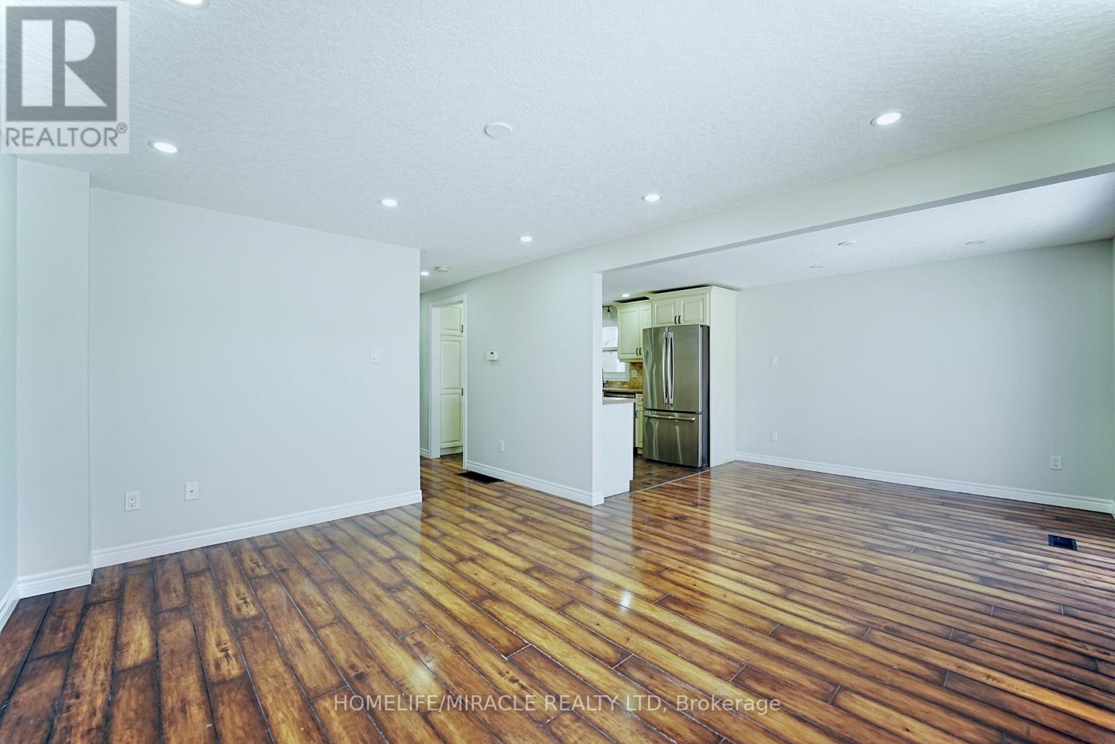 128 Stonyburn Crescent, Cambridge, Ontario  N1R 7X3 - Photo 13 - X12415120