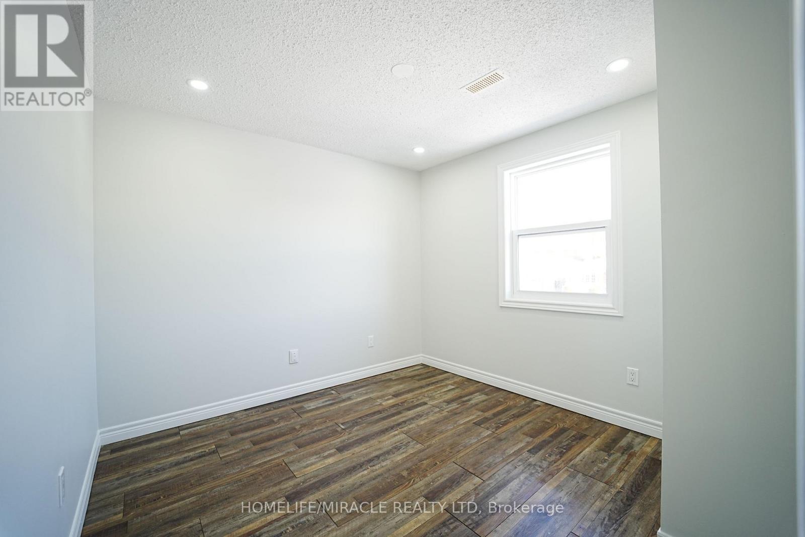 128 Stonyburn Crescent, Cambridge, Ontario  N1R 7X3 - Photo 29 - X12415120