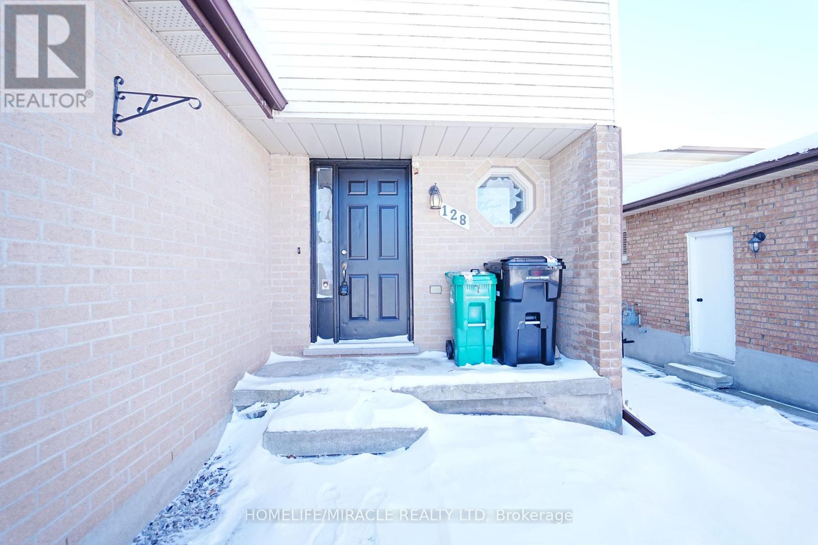 128 Stonyburn Crescent, Cambridge, Ontario  N1R 7X3 - Photo 9 - X12415120