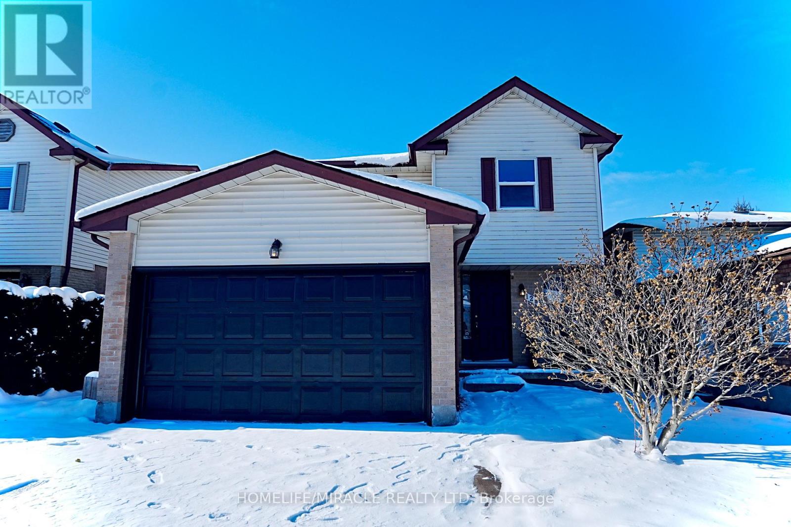 128 Stonyburn Crescent, Cambridge, Ontario  N1R 7X3 - Photo 4 - X12415120