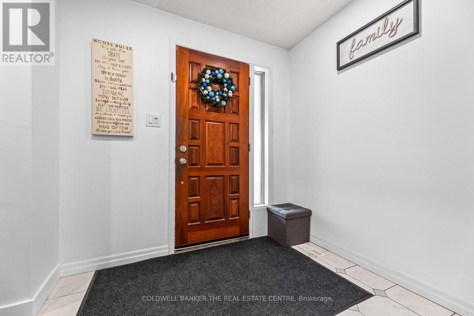 64 Merton Road, Brampton, Ontario  L6V 2V6 - Photo 2 - W12605908