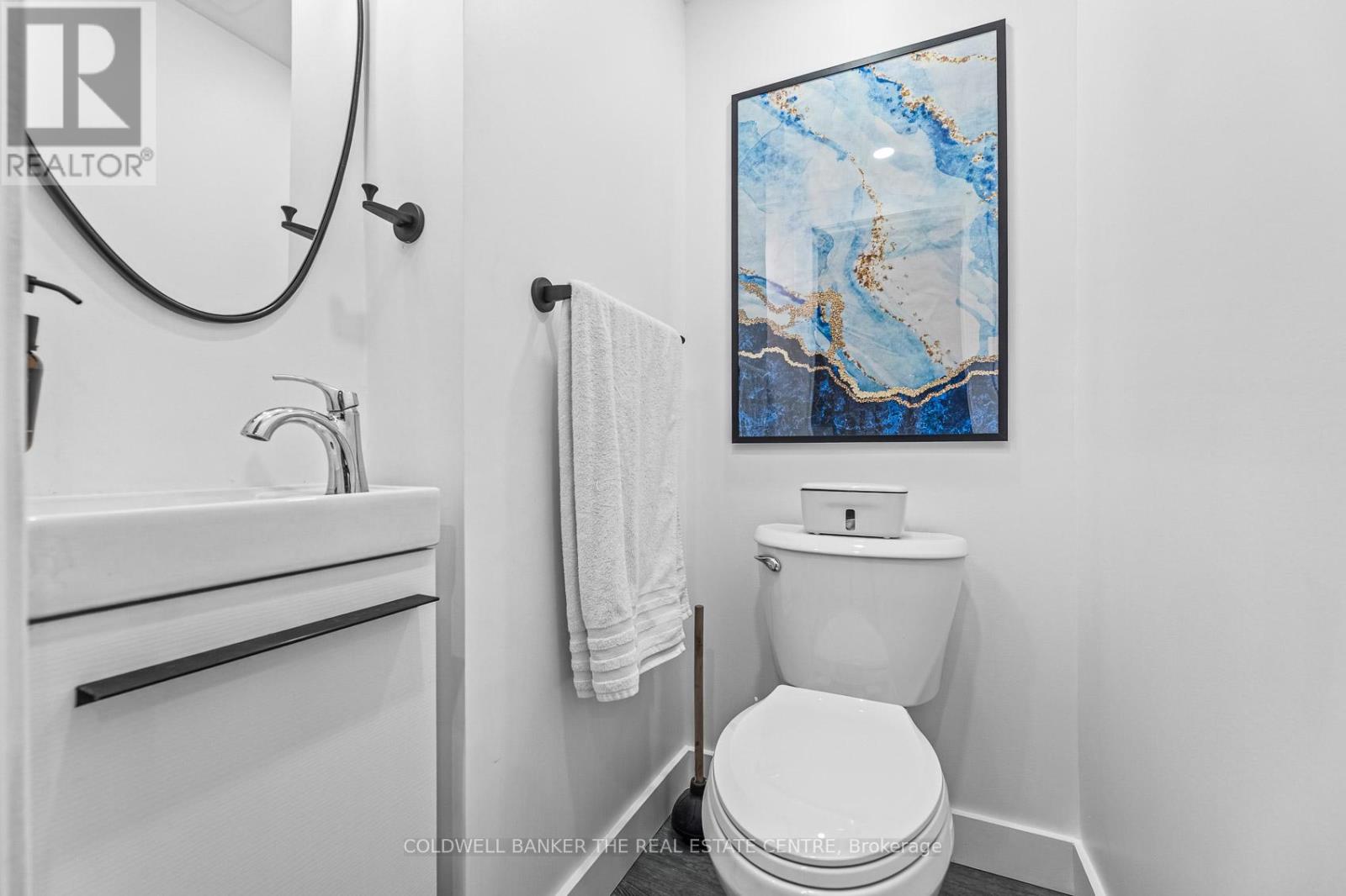 64 Merton Road, Brampton, Ontario  L6V 2V6 - Photo 3 - W12605908