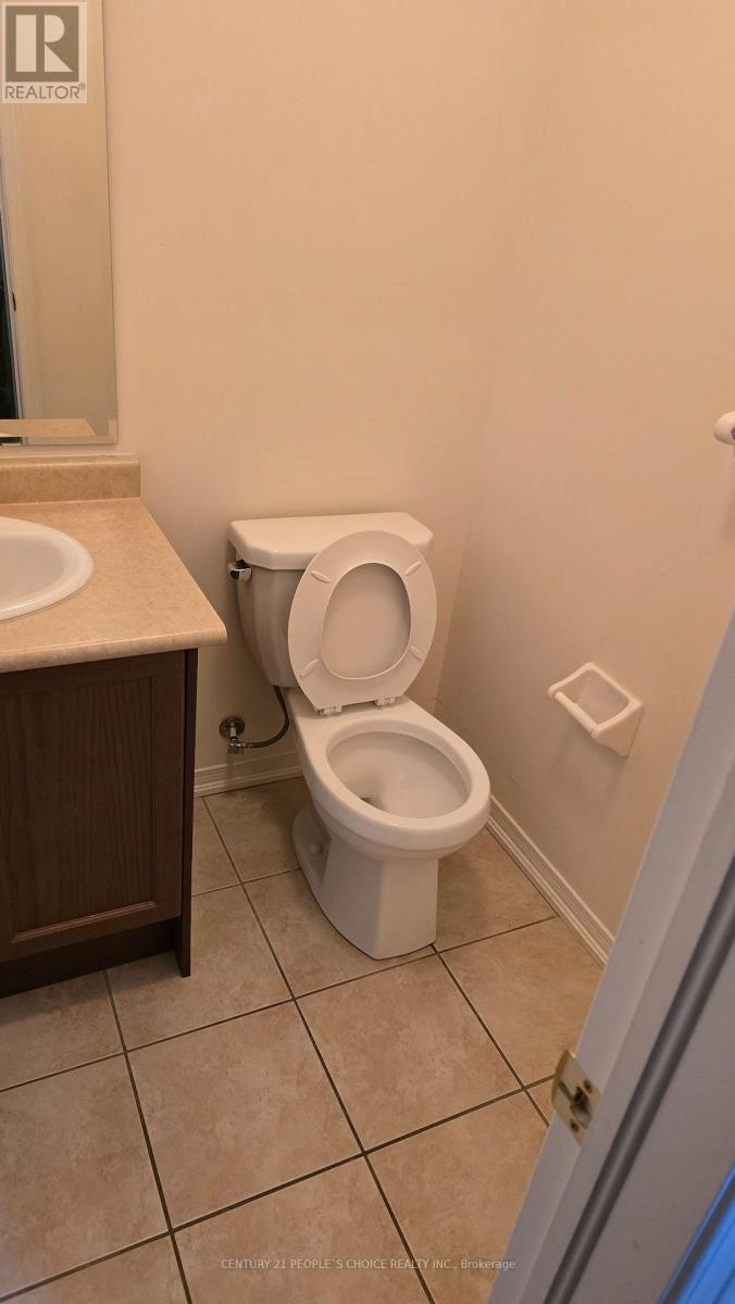 106 Bonnie Braes Drive, Brampton, Ontario  L6Y 5Y7 - Photo 11 - W12605990