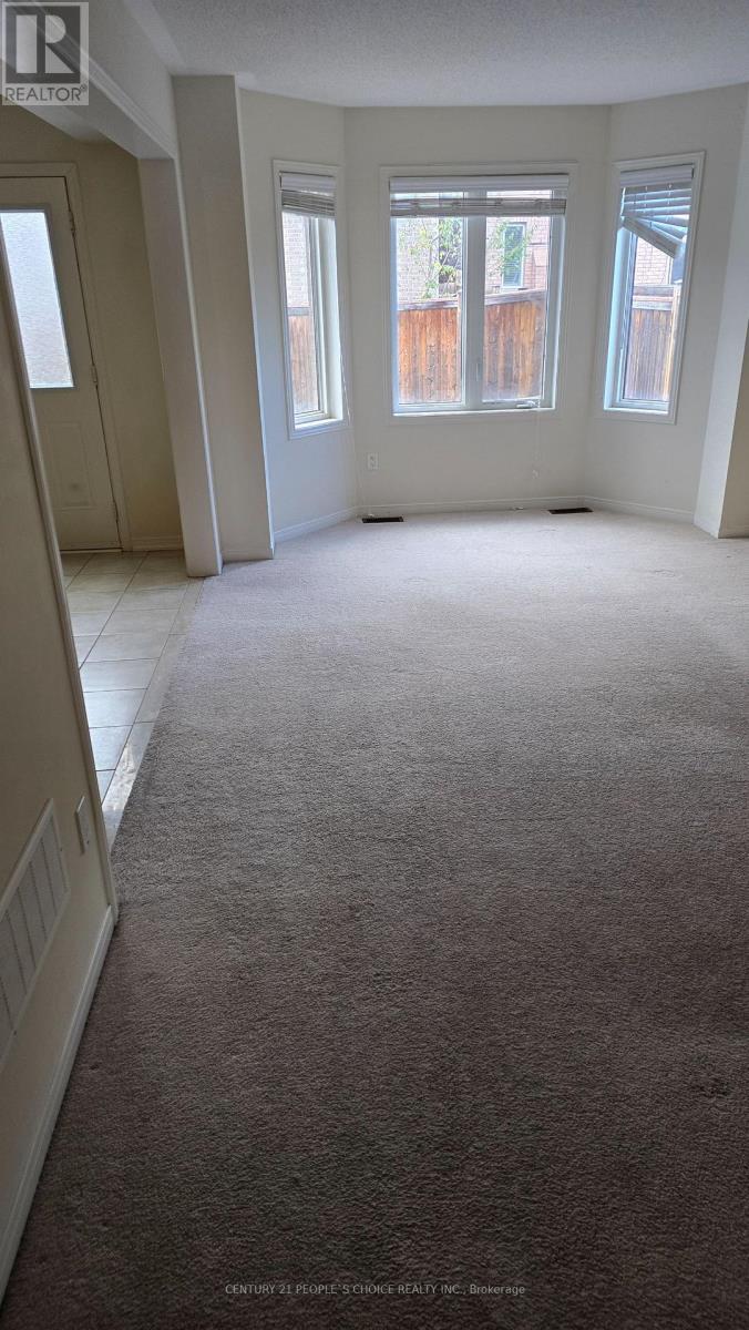 106 Bonnie Braes Drive, Brampton, Ontario  L6Y 5Y7 - Photo 6 - W12605990