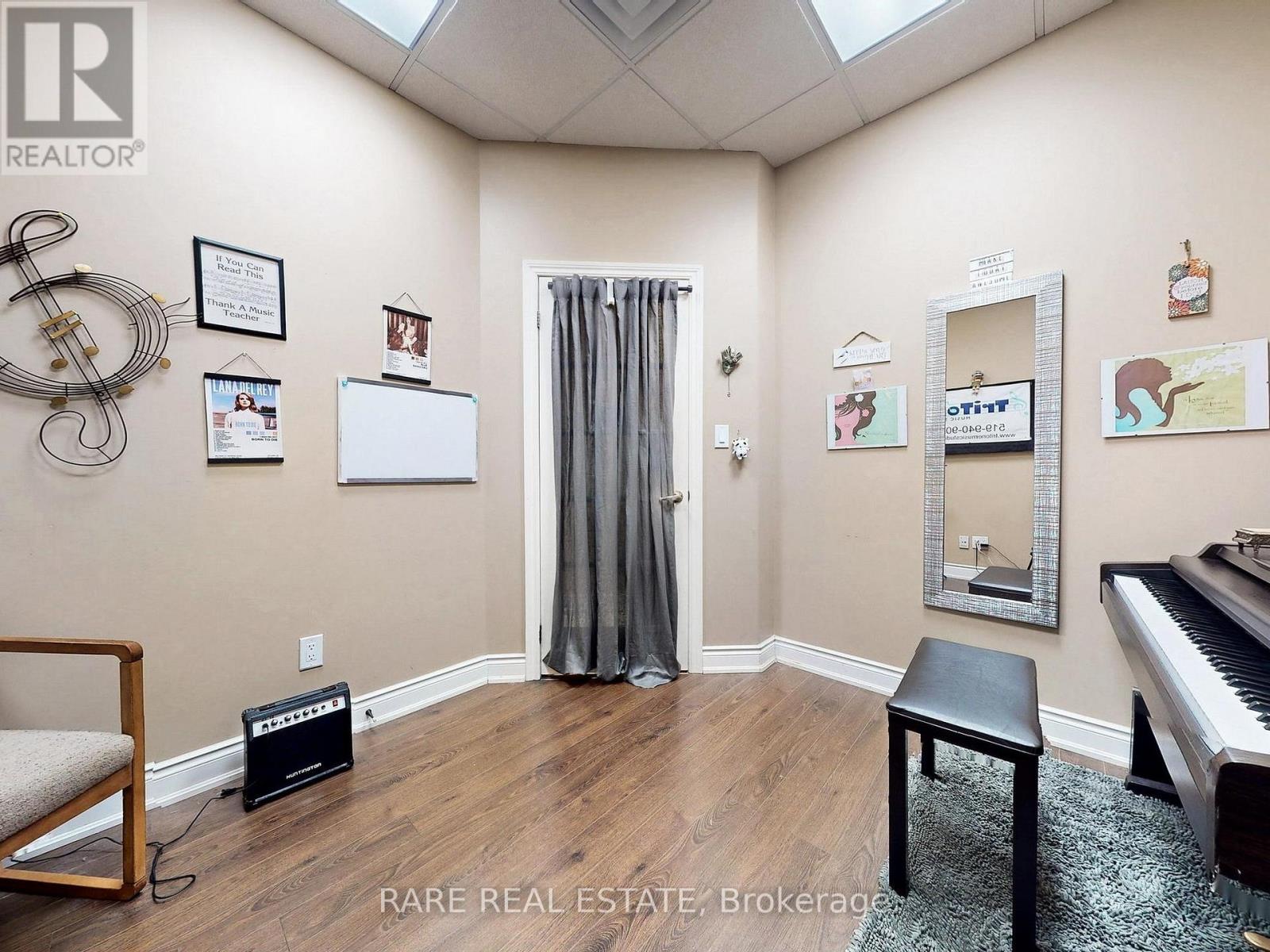 3 - 48 Centennial Road, Orangeville, Ontario  L9W 3T4 - Photo 9 - W12606032