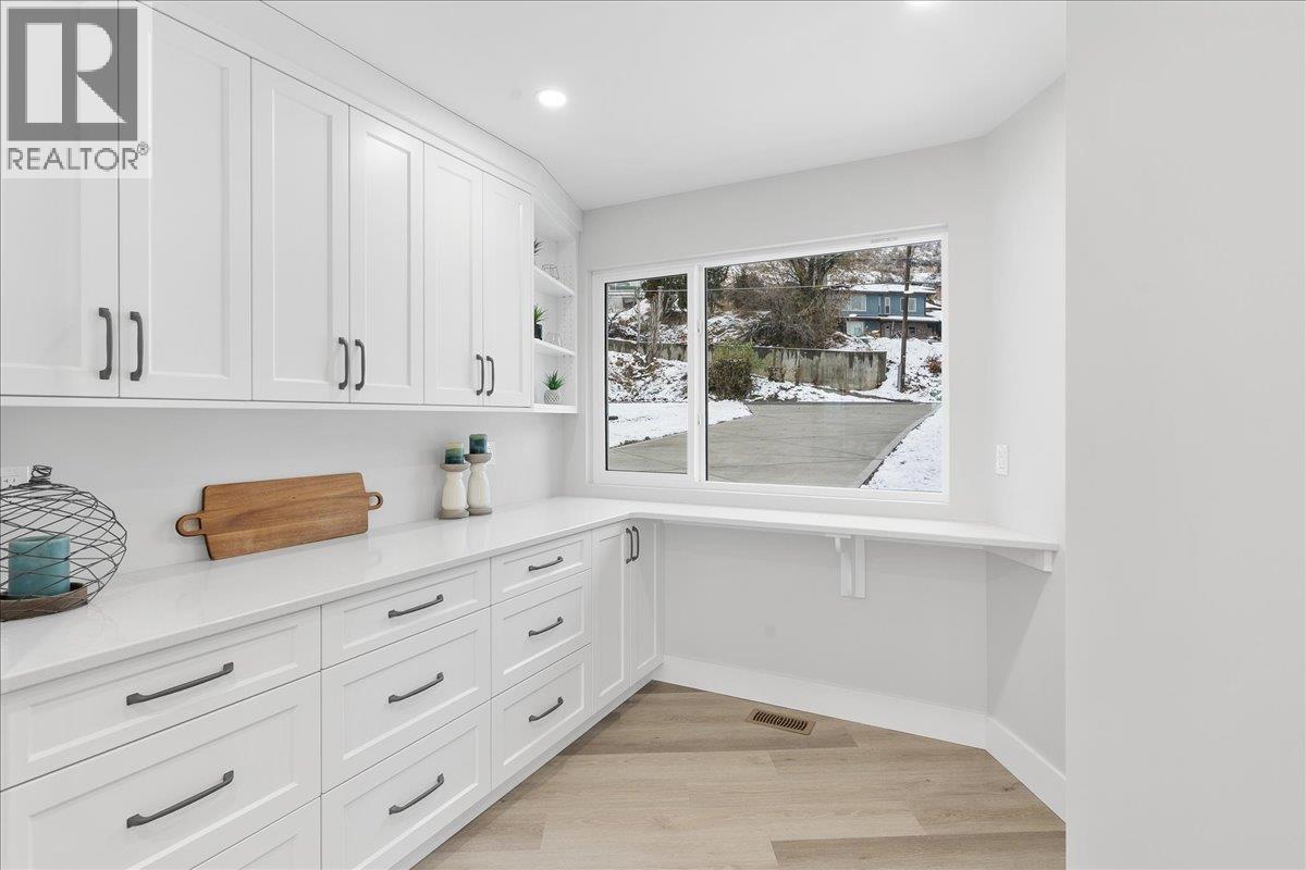 6535 Blue Jay Road, Vernon, British Columbia  V1H 1W4 - Photo 8 - 10370297