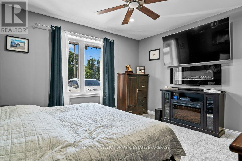 108 Dundas Street, Deseronto, Ontario K0K 1X0 - Photo 22 - X12606138