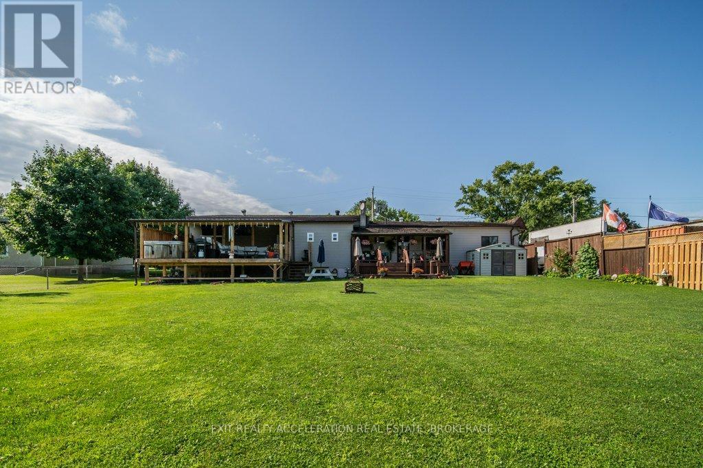 108 Dundas Street, Deseronto, Ontario K0K 1X0 - Photo 30 - X12606138