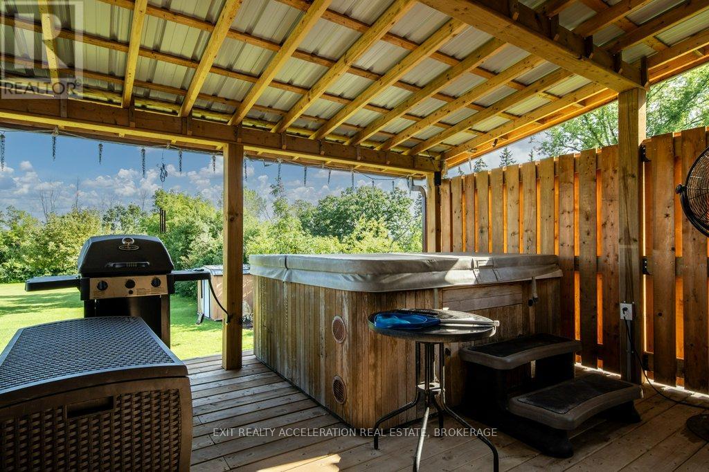 108 Dundas Street, Deseronto, Ontario K0K 1X0 - Photo 32 - X12606138