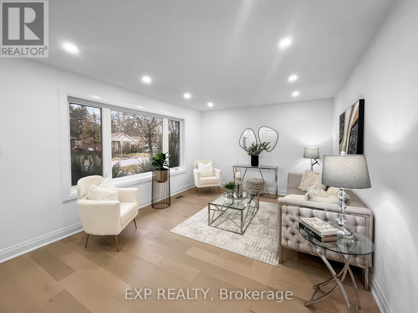 134 Glenshephard Drive, Toronto, Ontario  M1K 4N6 - Photo 6 - E12580572