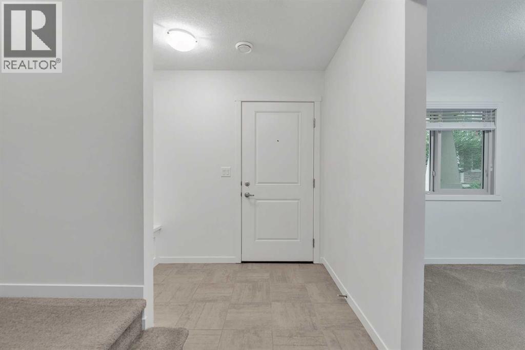 131 Legacy Point Se, Calgary, Alberta  T2X 3Z3 - Photo 9 - A2273736