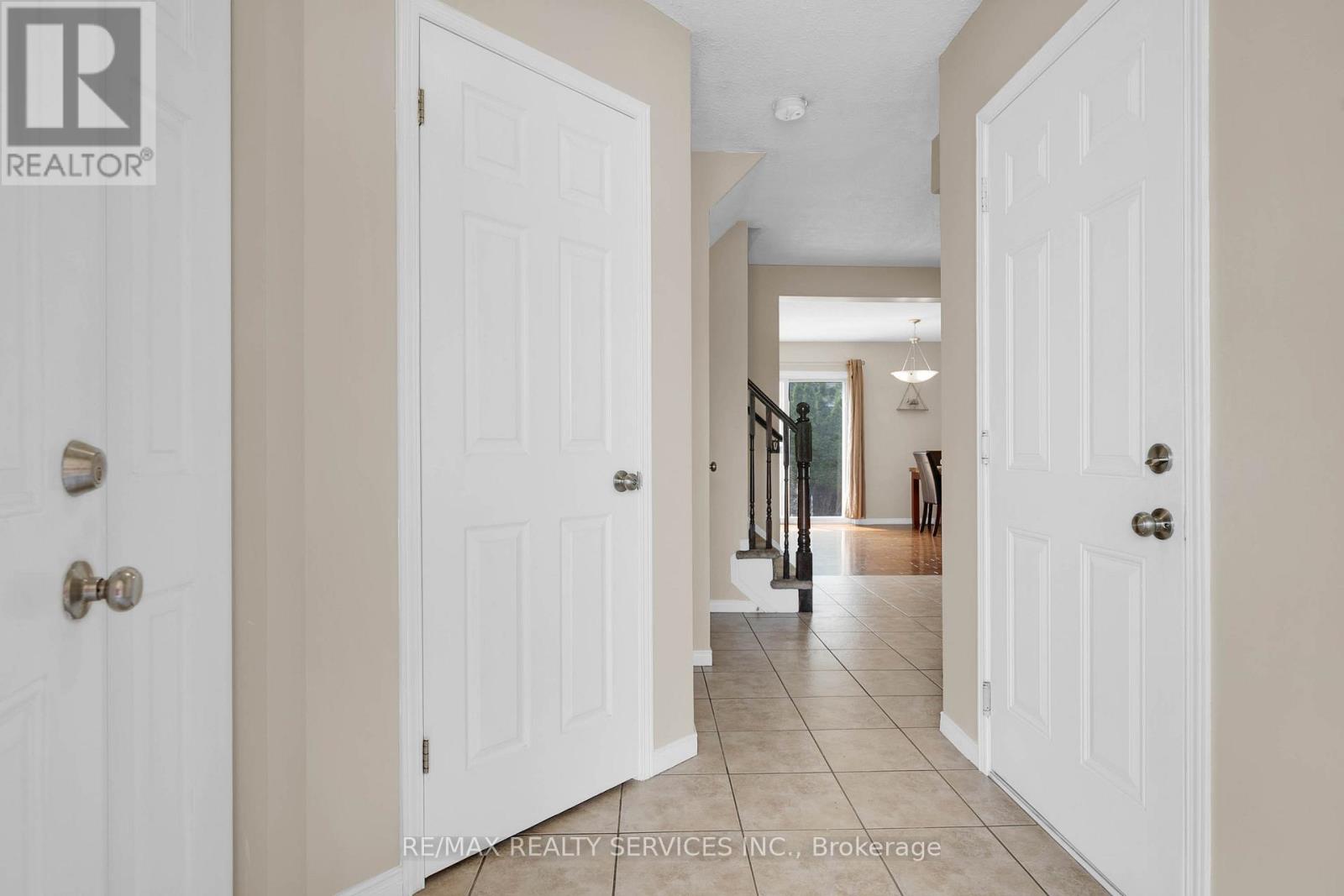 36 Fallowfield Drive, Kitchener, Ontario  N2C 0A8 - Photo 5 - X12605926