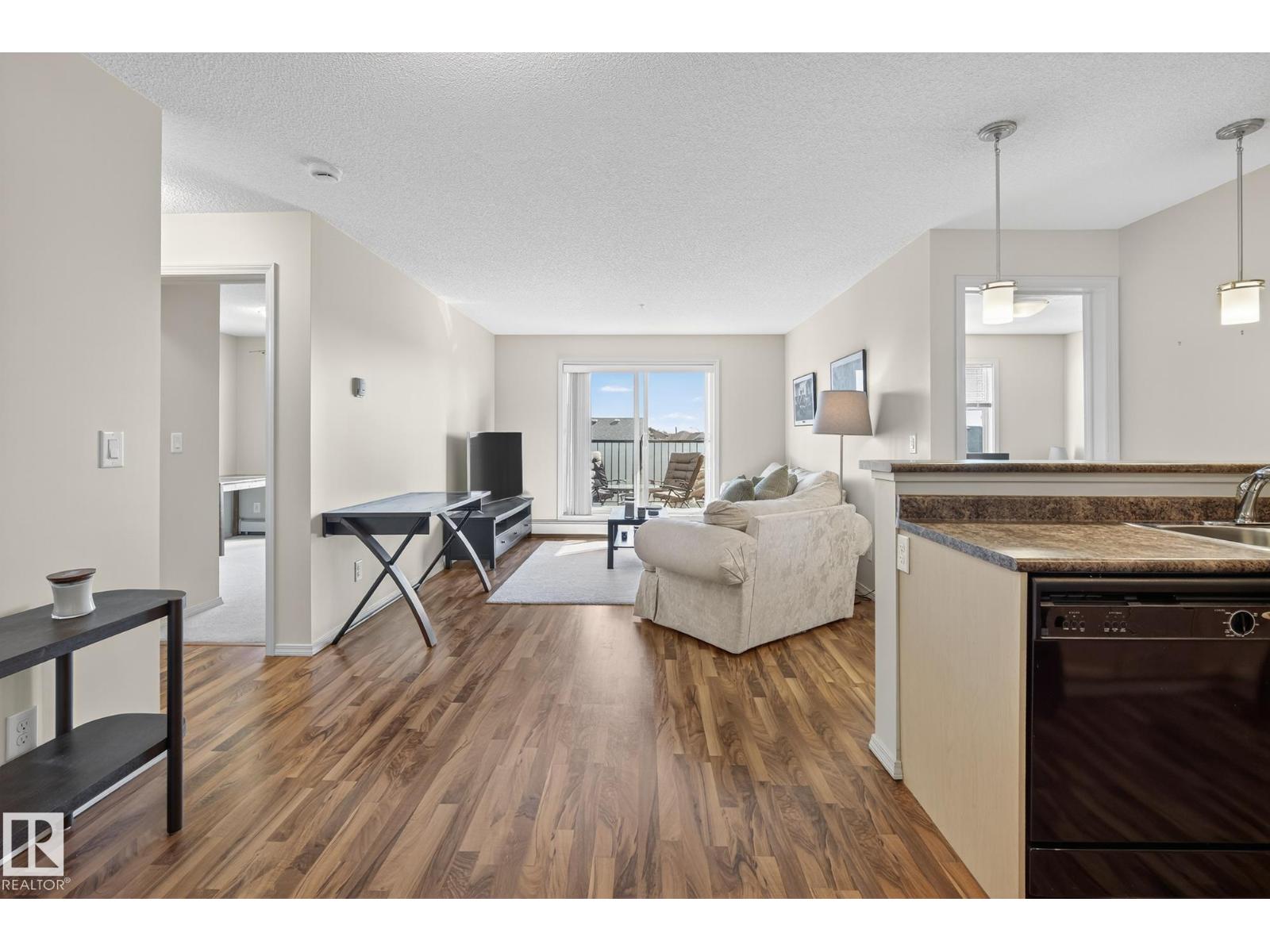 #310 6070 Schonsee Wy Nw, Edmonton, Alberta  T5Z 0G8 - Photo 2 - E4467562