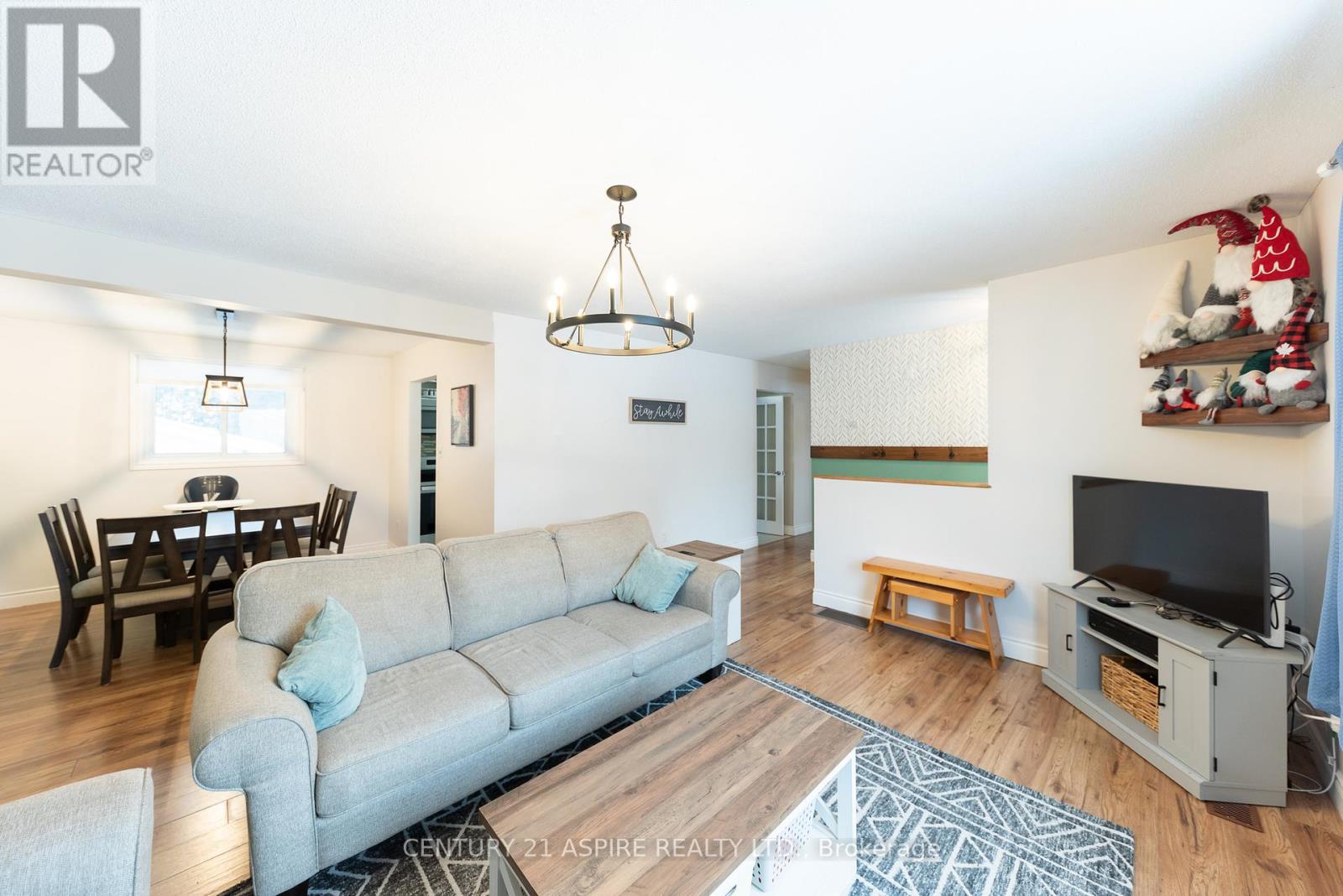 4 James Street, Petawawa, Ontario K8H 3B5 - Photo 13 - X12606142