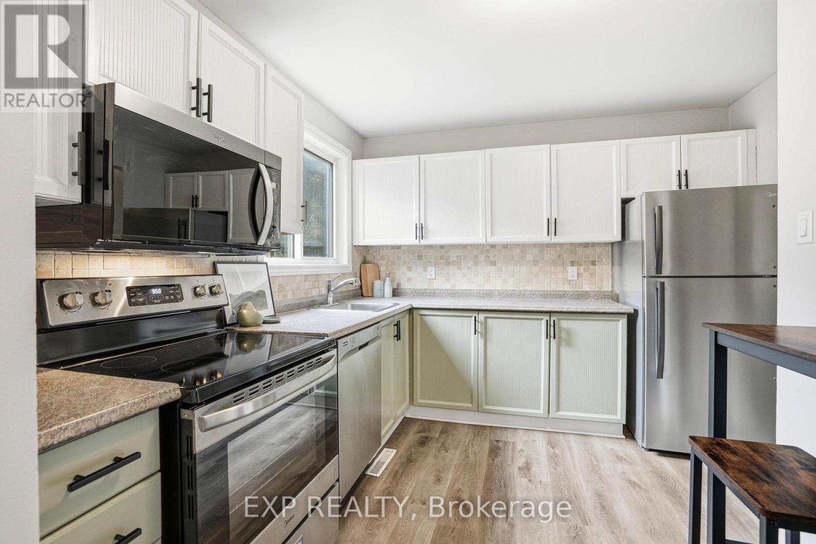 51 Raftus Square, Ottawa, Ontario  K2J 2K9 - Photo 8 - X12606060