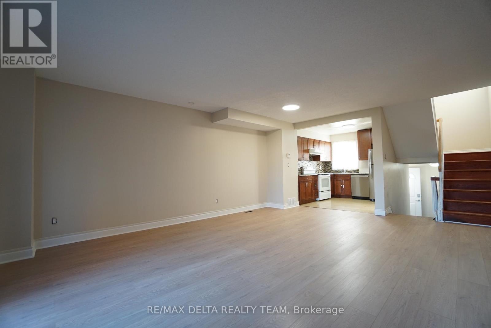 5 Stamford Private, Ottawa, Ontario  K1T 3J2 - Photo 6 - X12606092