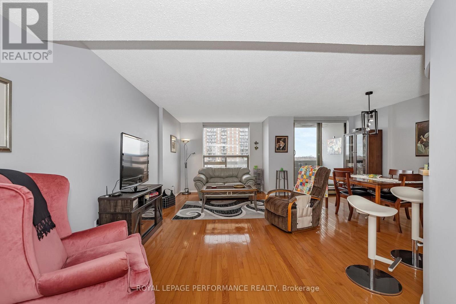 903 - 200 Lafontaine Avenue, Ottawa, Ontario  K1L 8K8 - Photo 10 - X12606128