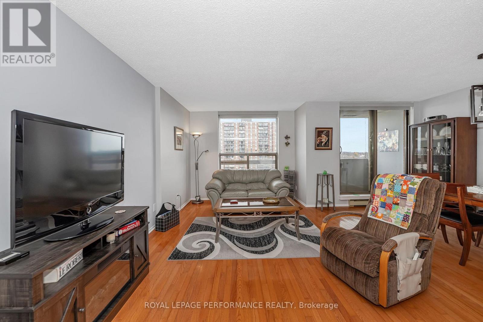 903 - 200 Lafontaine Avenue, Ottawa, Ontario  K1L 8K8 - Photo 11 - X12606128