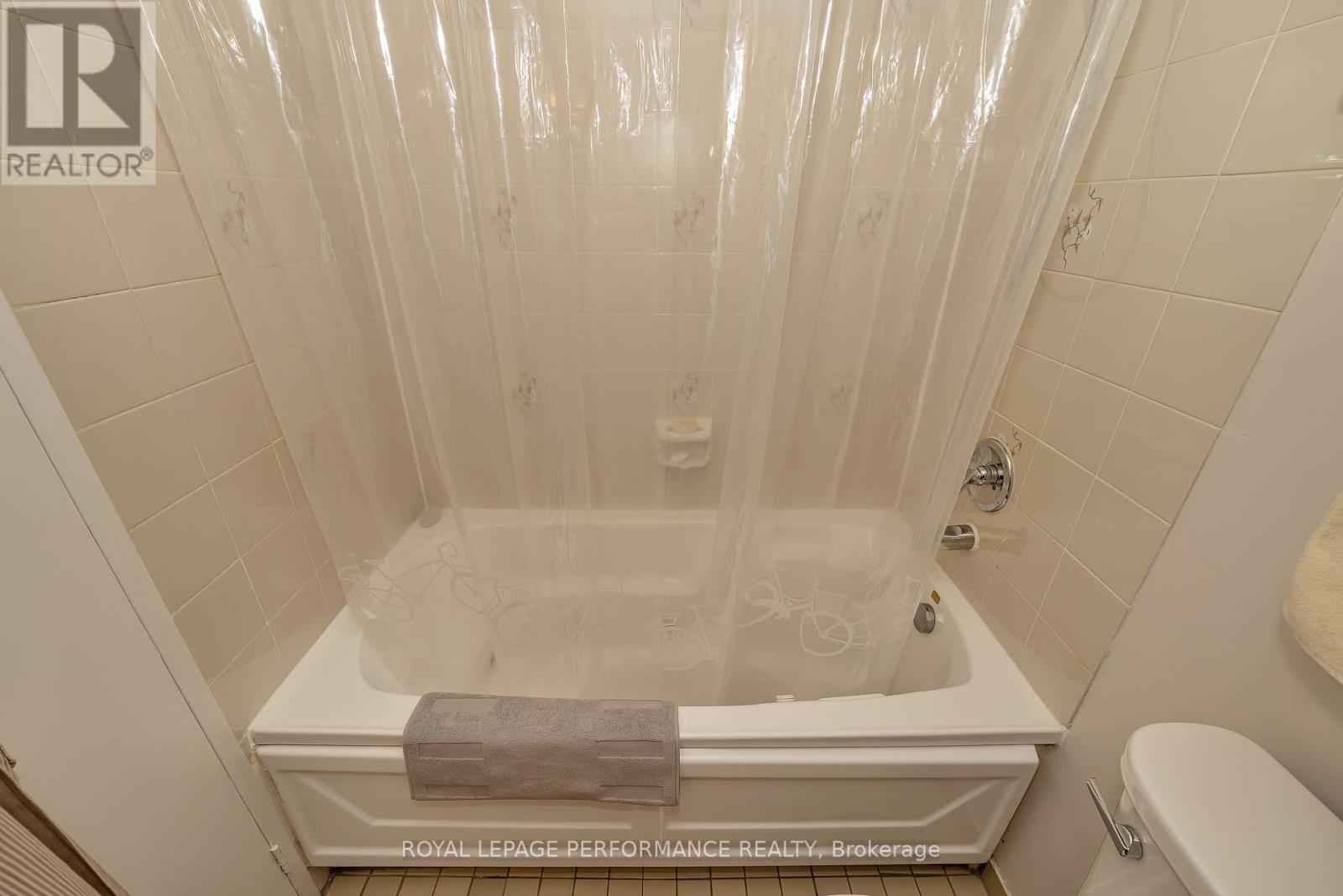 903 - 200 Lafontaine Avenue, Ottawa, Ontario  K1L 8K8 - Photo 21 - X12606128