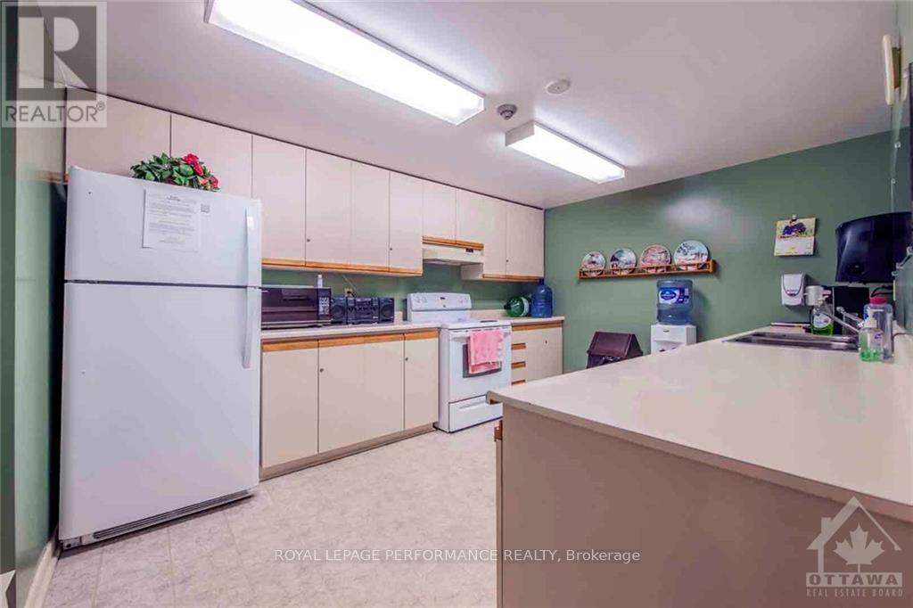 903 - 200 Lafontaine Avenue, Ottawa, Ontario  K1L 8K8 - Photo 31 - X12606128
