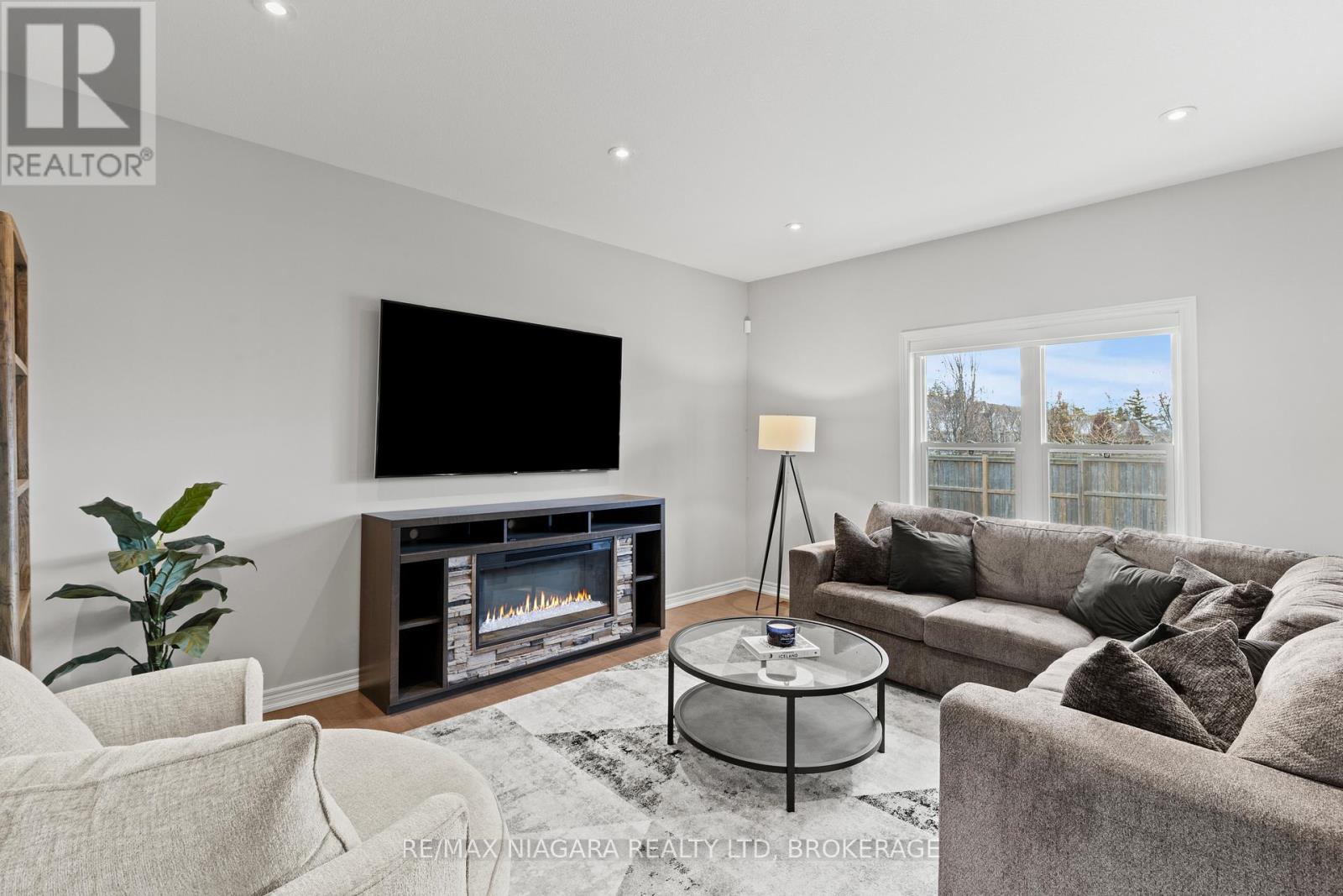 3 Summerhayes Drive, Niagara-On-The-Lake, Ontario  L0S 1J0 - Photo 8 - X12606134