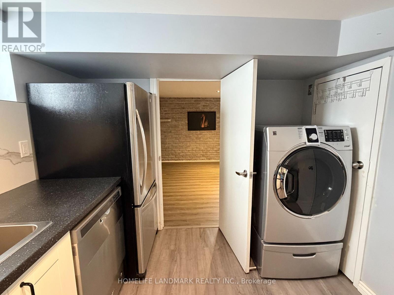 Lower - 85 Franklin Street, Newmarket, Ontario  L3Y 4A5 - Photo 4 - N12603602