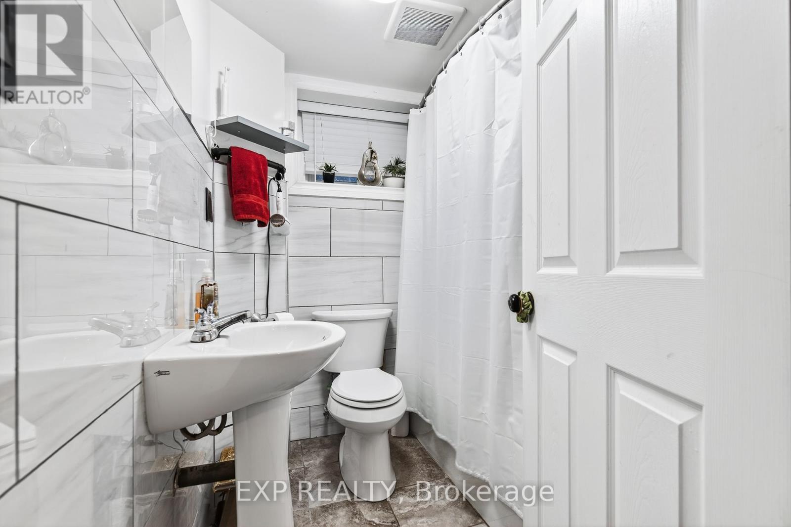 316 North Shore Boulevard W, Burlington, Ontario  L7T 1A4 - Photo 30 - W12560956