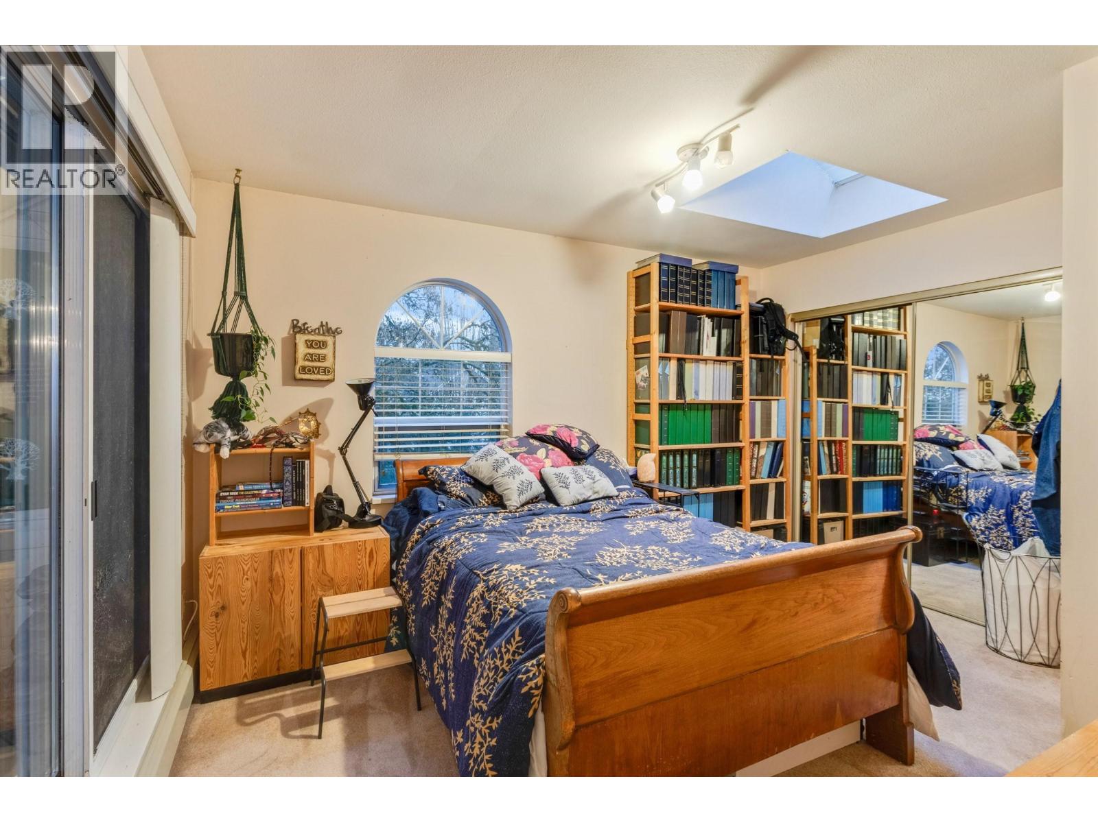 2586 W 8th Avenue, Vancouver, British Columbia  V6K 2B4 - Photo 12 - R3072510