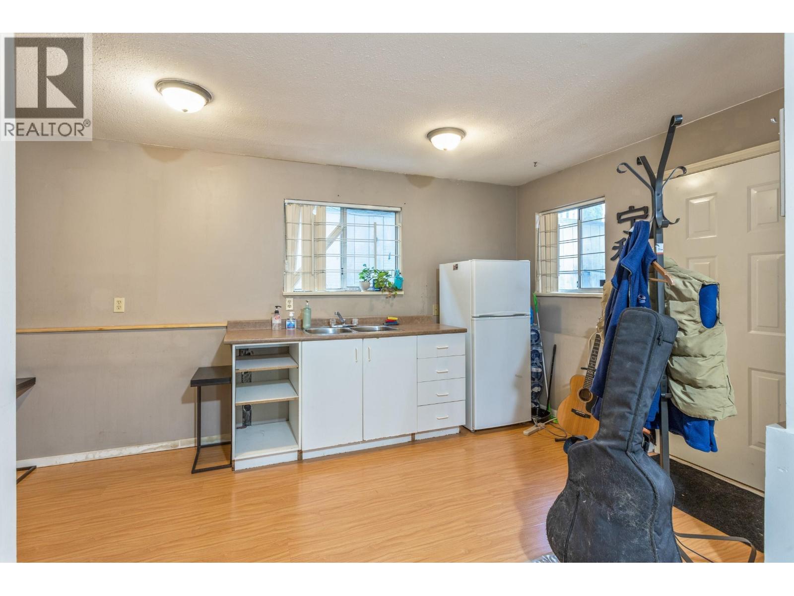 2586 W 8th Avenue, Vancouver, British Columbia  V6K 2B4 - Photo 17 - R3072510