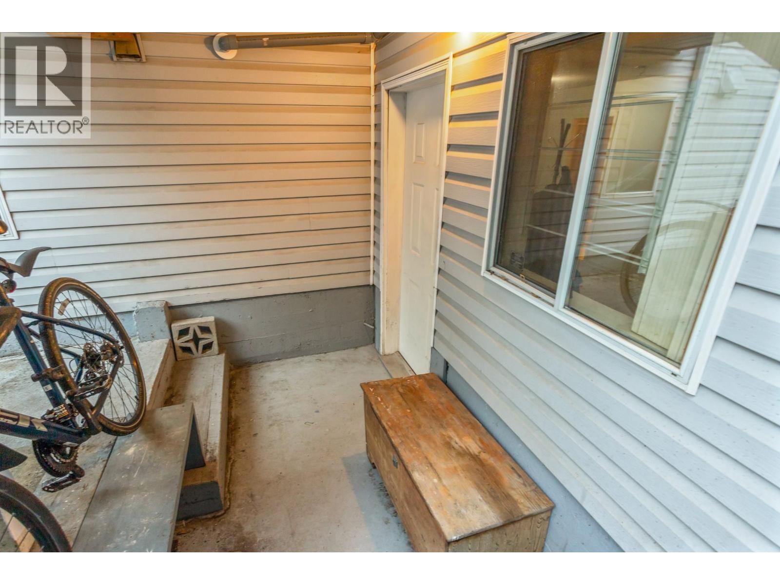 2586 W 8th Avenue, Vancouver, British Columbia  V6K 2B4 - Photo 20 - R3072510