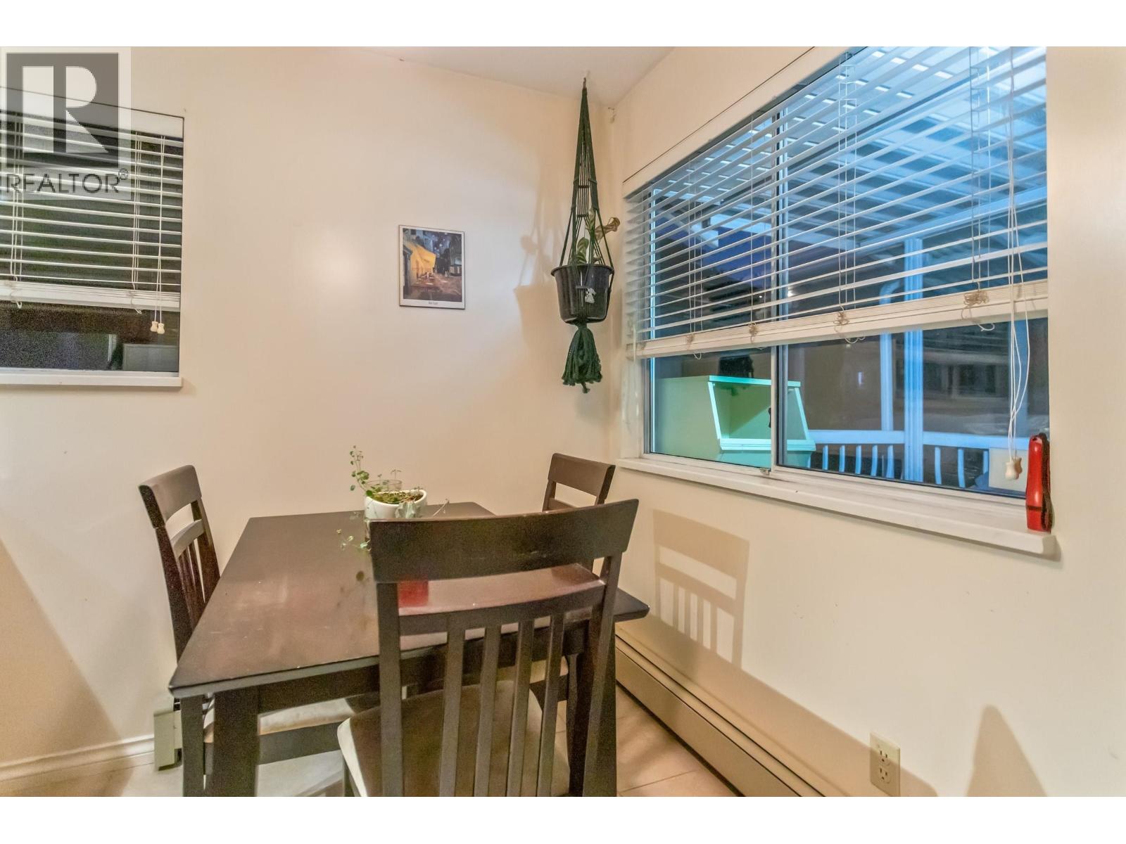 2586 W 8th Avenue, Vancouver, British Columbia  V6K 2B4 - Photo 8 - R3072510