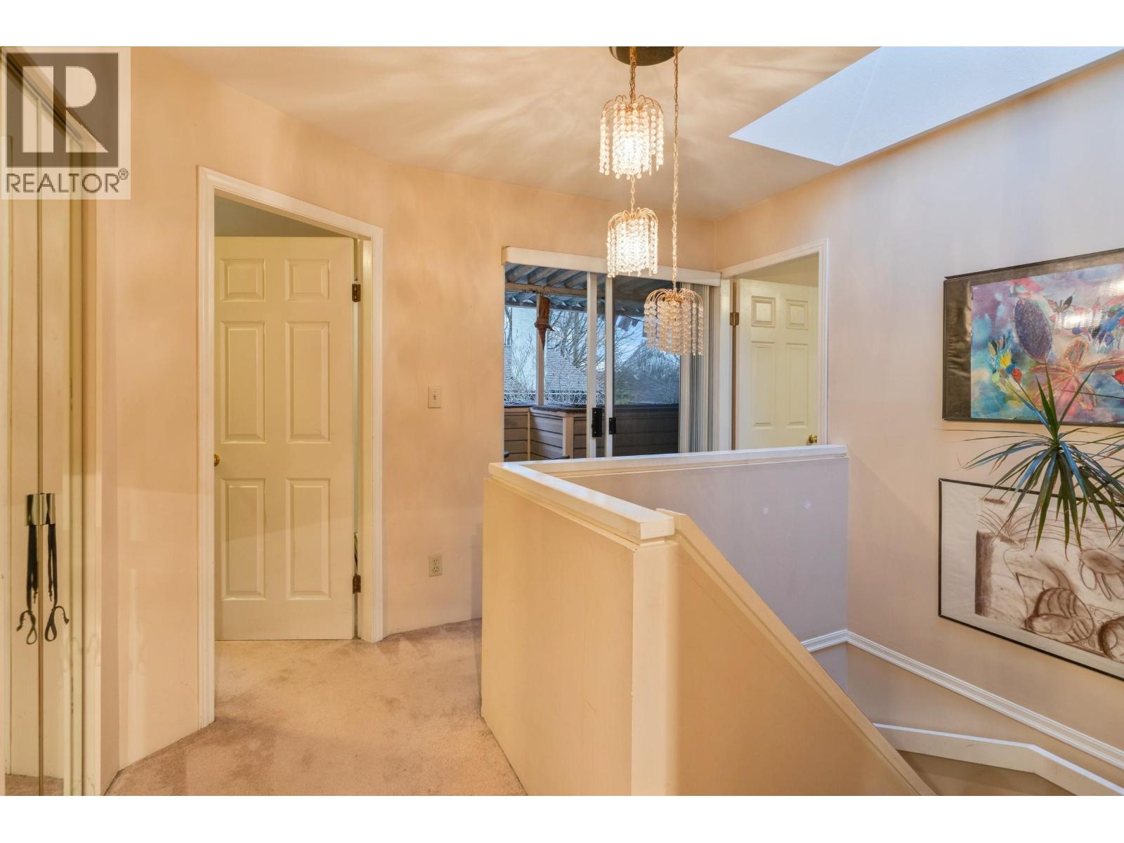 2586 W 8th Avenue, Vancouver, British Columbia  V6K 2B4 - Photo 9 - R3072510