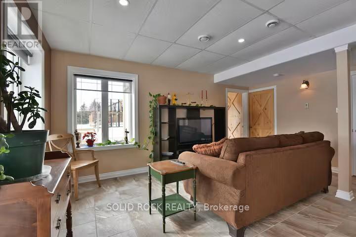 5 Shoreline Road, Edwardsburgh/cardinal, Ontario  K0E 1T1 - Photo 10 - X12606096