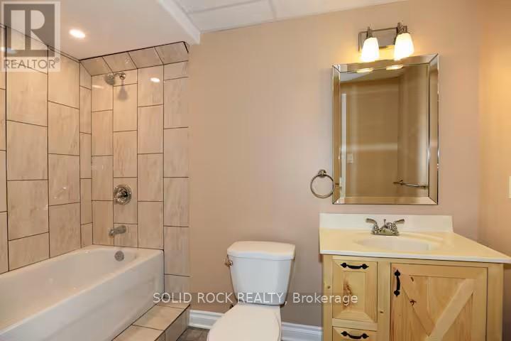 5 Shoreline Road, Edwardsburgh/cardinal, Ontario  K0E 1T1 - Photo 16 - X12606096