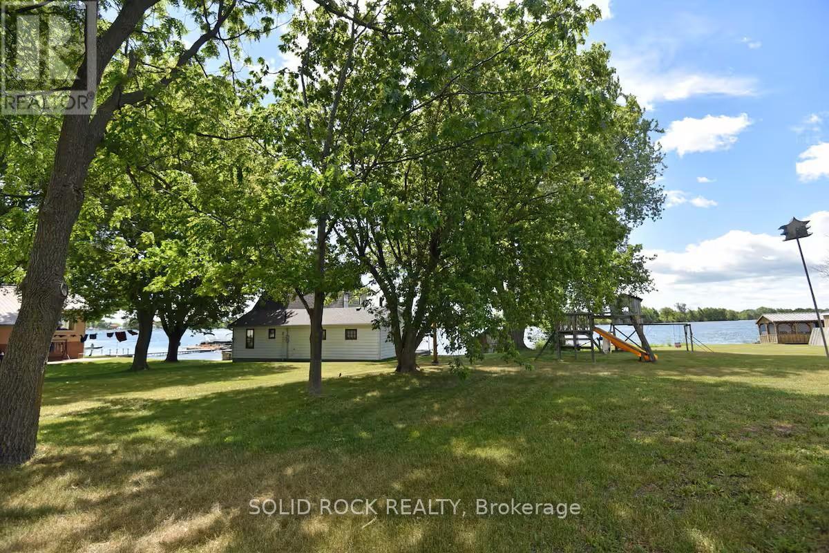 5 Shoreline Road, Edwardsburgh/cardinal, Ontario  K0E 1T1 - Photo 27 - X12606096