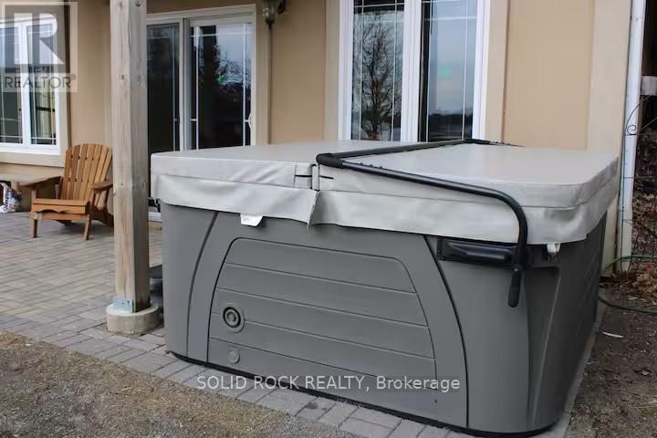 5 Shoreline Road, Edwardsburgh/cardinal, Ontario  K0E 1T1 - Photo 33 - X12606096