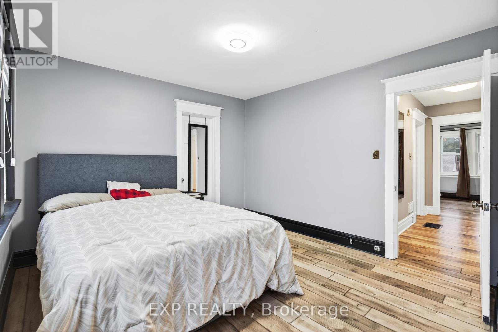 316 North Shore Boulevard W, Burlington, Ontario  L7T 1A4 - Photo 19 - W12560956