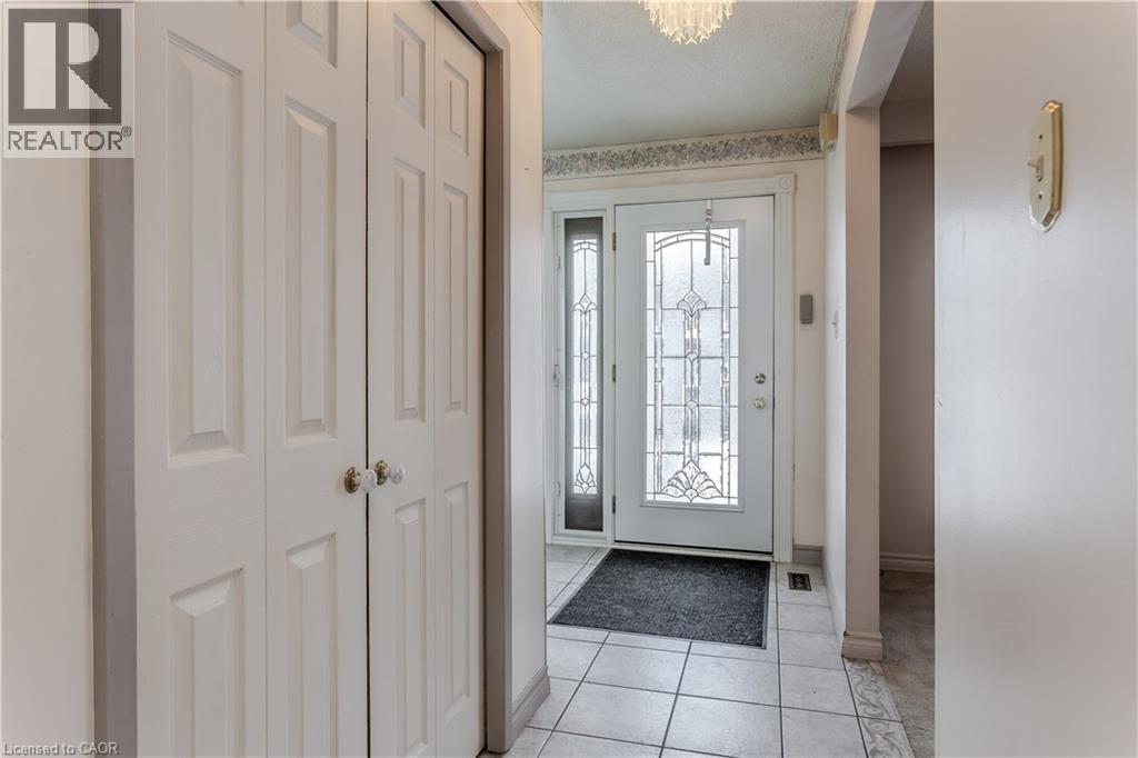 2374 Duncaster Drive, Burlington, Ontario  L7P 3V6 - Photo 13 - 40792551