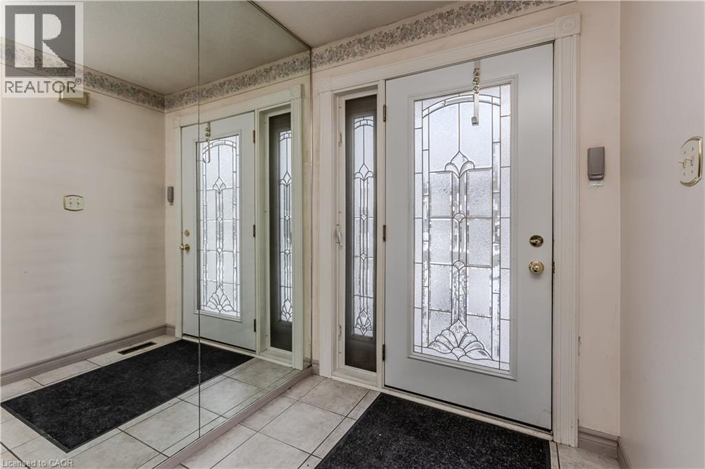 2374 Duncaster Drive, Burlington, Ontario  L7P 3V6 - Photo 14 - 40792551